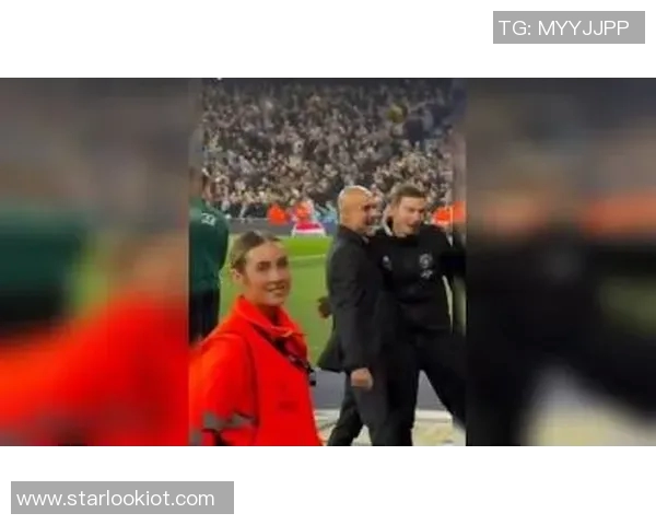 当脸泛红的足球明星遇上激情赛场的瞬间与感动