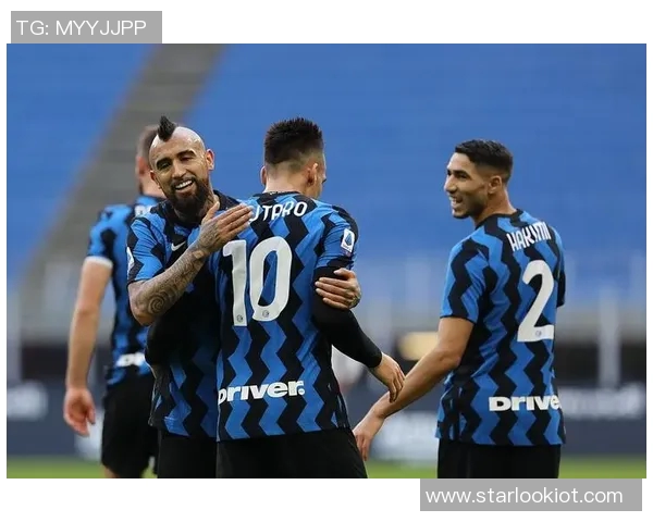 深圳足球队以76分领跑奥运会积分榜展现强劲实力和团队合作精神