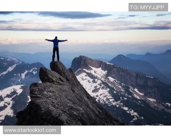 李伟东的足球梦想之路与坚持不懈的奋斗精神